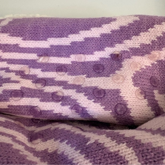 Northeast Outfitters Kids Cozy Cabin Slippers Youth Shoe Size 10-4 NWT Two Pairs - Picture 6 of 7